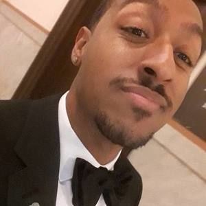 Meet your Posher, Aaron